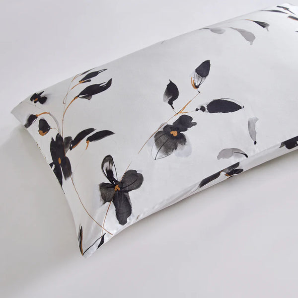 Maki Duvet Cover Set